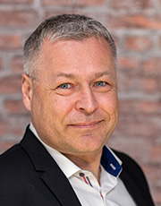 Jens Schmidt - Volksbank Mittelhessen Jens Schmidt - Volksbank Mittelhessen