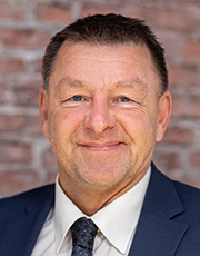Hans-Jörg Docter - Volksbank Mittelhessen Hans-Jörg Docter - Volksbank Mittelhessen